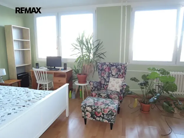 Pronájem bytu 1+kk, Kladno, Holandská, 38 m2