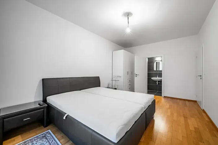 Pronájem bytu 3+kk, Praha, Na Petynce, 91 m2