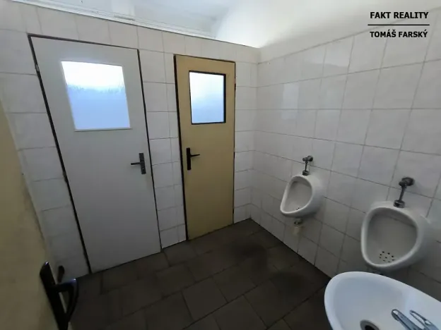 Pronájem skladu, Ústí nad Labem, U Skladiště, 1250 m2