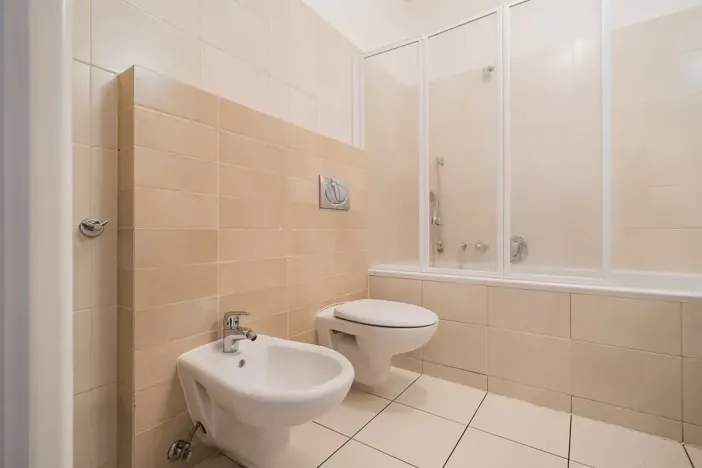 Pronájem bytu 4+1, Praha - Smíchov, Štefánikova, 147 m2