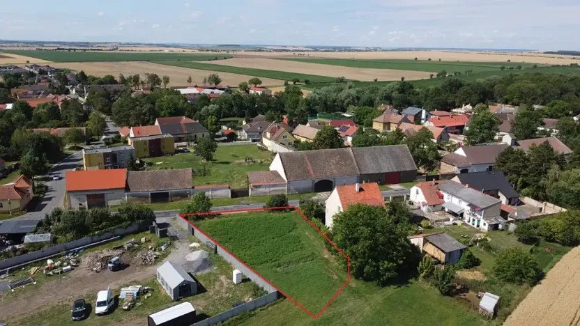 Prodej pozemku pro bydlení, Kmetiněves, 952 m2