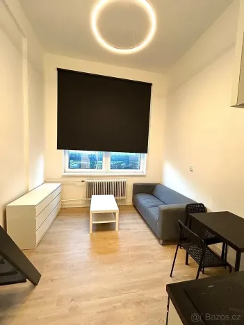 Pronájem bytu 1+kk, Praha - Radotín, Vrážská, 26 m2