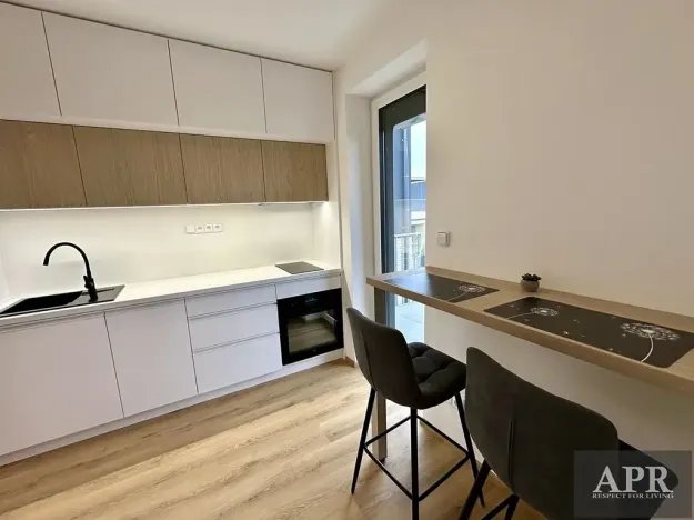 Pronájem bytu 1+1, Zlín, Pod Hradem II, 29 m2