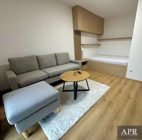 Pronájem bytu 1+1, Zlín, Pod Hradem II, 29 m2