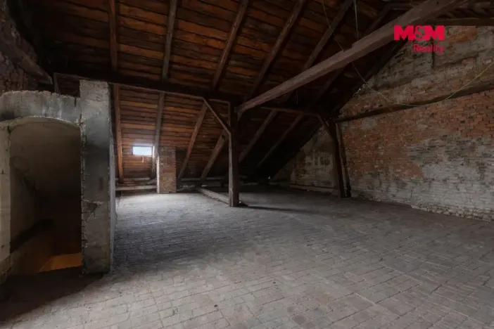 Prodej obchodního prostoru, Paskov, Náměstí, 205 m2