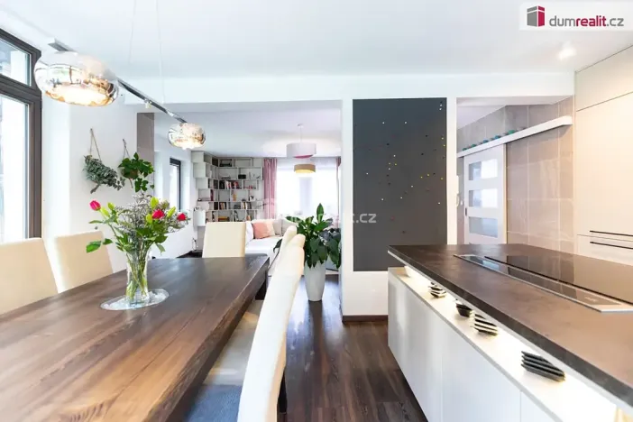 Prodej vily, Praha - Radotín, Minerální, 249 m2