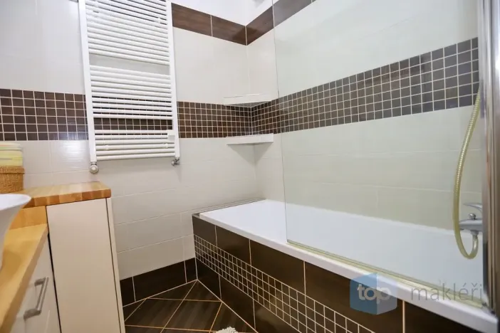 Prodej bytu 3+kk, Praha, U louky, 71 m2