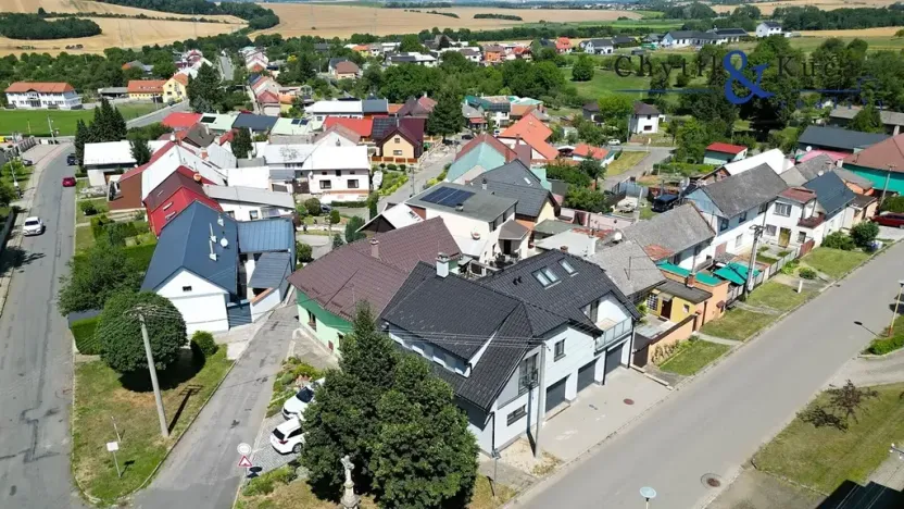 Prodej atypického bytu, Beňov, 235 m2