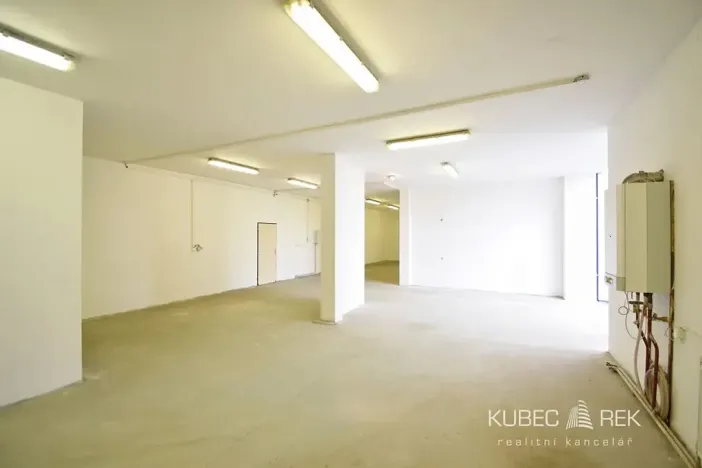 Pronájem skladu, Řípec, 247 m2