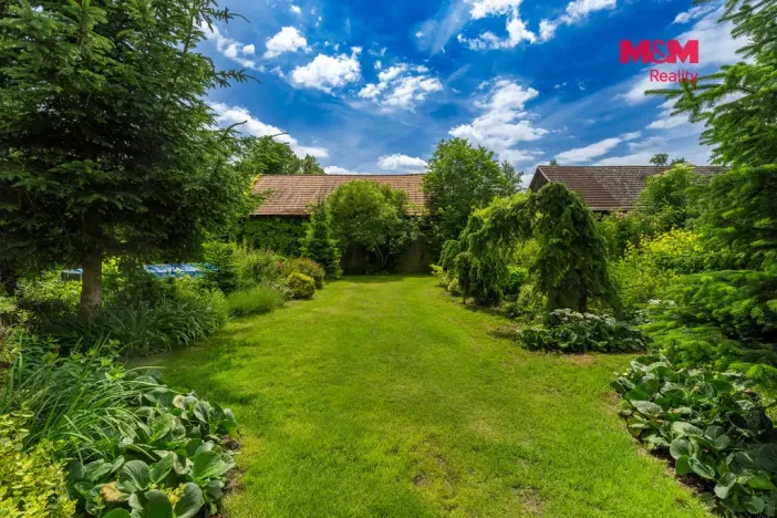 Prodej rodinného domu, Kněžmost - Koprník, 250 m2
