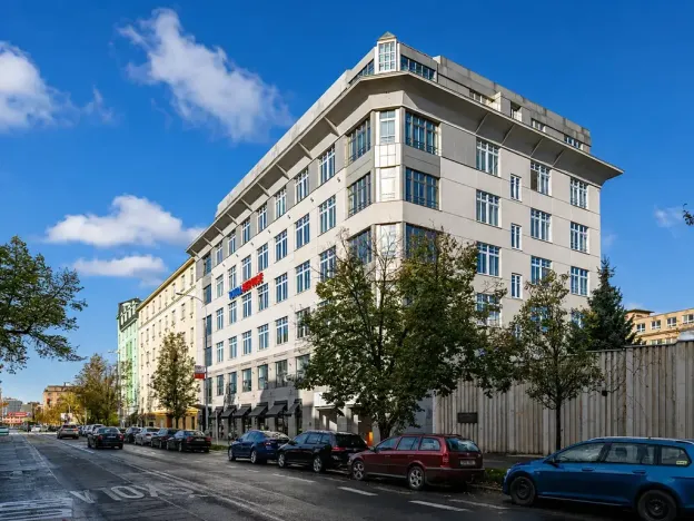 Pronájem kanceláře, Praha - Holešovice, U Uranie, 500 m2
