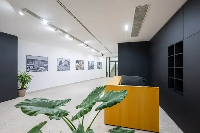 Pronájem kanceláře, Praha - Holešovice, U Uranie, 500 m2