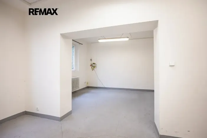 Pronájem skladu, Rudná, Masarykova, 1270 m2
