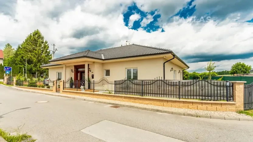 Prodej rodinného domu, Jindřichův Hradec, Na Lukách, 233 m2