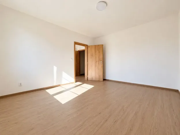 Pronájem bytu 2+kk, Praha - Dubeč, U staré studánky, 39 m2