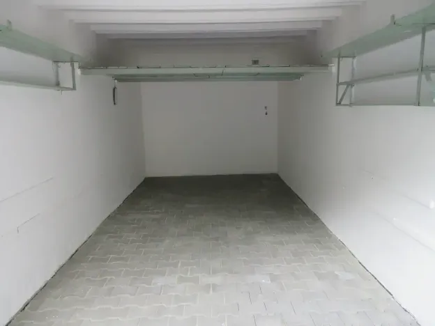 Pronájem garáže, Brno, Kneslova, 19 m2