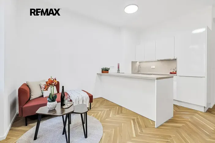 Prodej bytu 2+kk, Praha - Vinohrady, V Horní Stromce, 48 m2