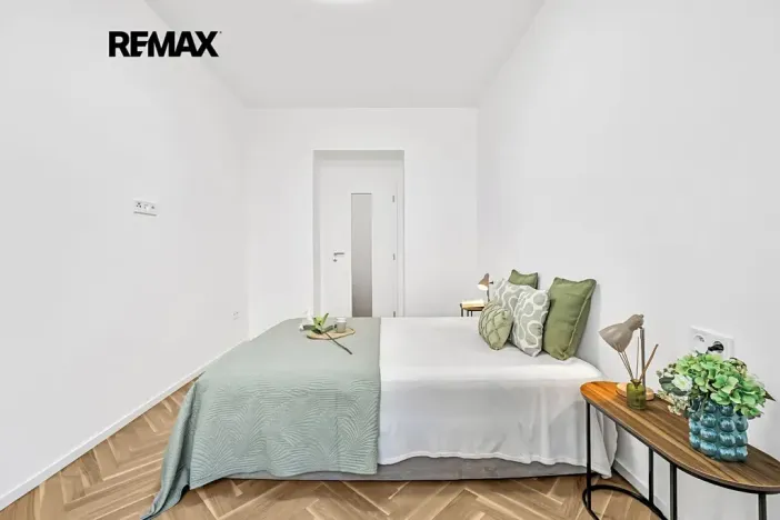 Prodej bytu 2+kk, Praha - Vinohrady, V Horní Stromce, 48 m2