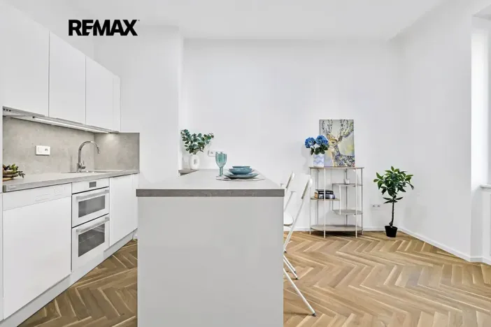 Prodej bytu 2+kk, Praha - Vinohrady, V Horní Stromce, 49 m2