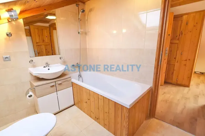 Pronájem bytu 2+kk, Praha - Satalice, Bošínská, 65 m2