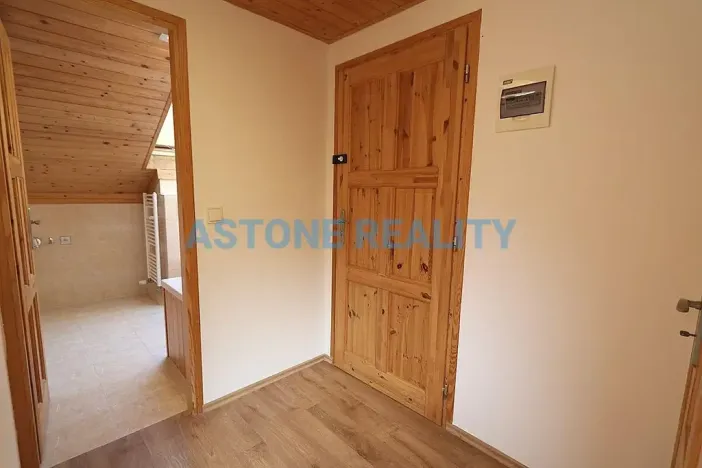Pronájem bytu 2+kk, Praha - Satalice, Bošínská, 65 m2