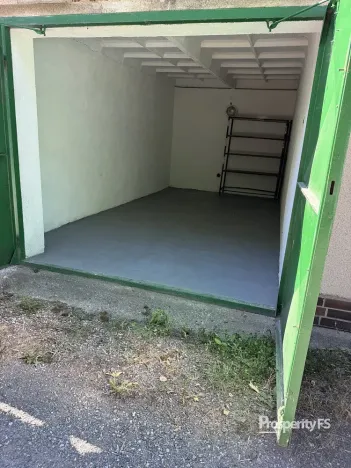 Pronájem ostatní, Slaný, Ouvalova