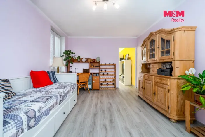 Prodej bytu 3+1, Zásmuky, Družstevní, 77 m2