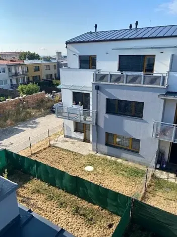 Pronájem bytu 2+kk, Znojmo, Třešňová, 59 m2