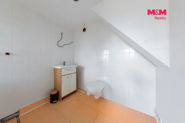 Prodej rodinného domu, Karlovy Vary - Stará Role, Svobodova, 100 m2