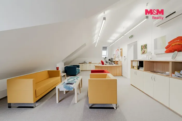 Prodej obchodního prostoru, Ostrava - Vítkovice, Kořenského, 374 m2