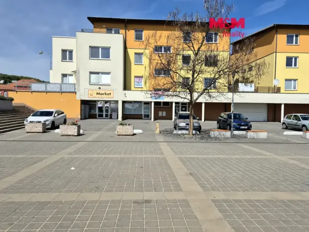 Pronájem obchodního prostoru, Oslavany, náměstí 13. prosince, 25 m2