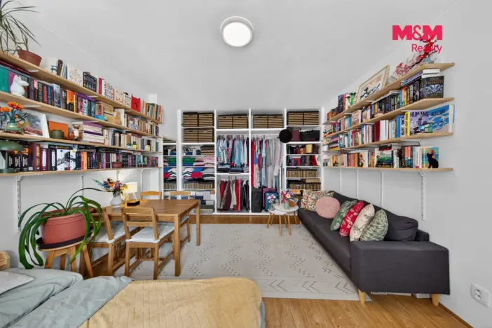 Prodej bytu 1+kk, Praha - Holešovice, U parního mlýna, 30 m2