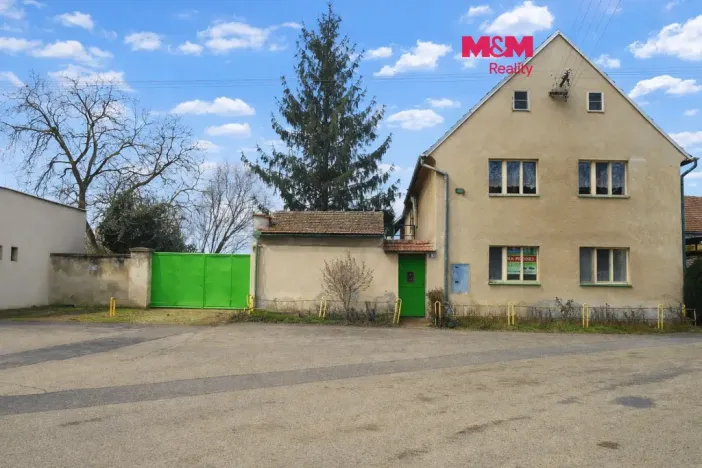 Prodej rodinného domu, Spomyšl, 350 m2