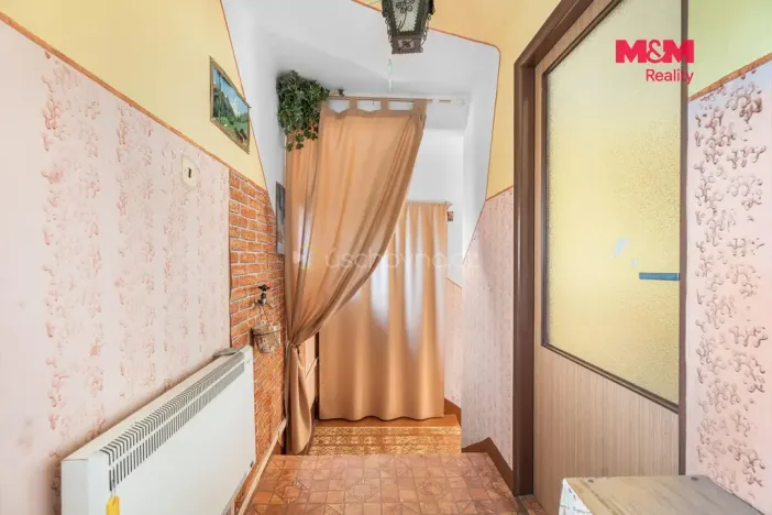 Prodej rodinného domu, Spomyšl, 350 m2