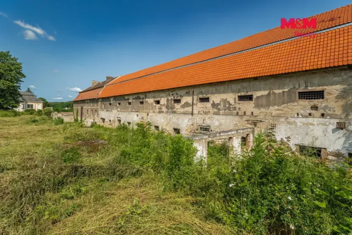 Prodej historického objektu, Zvoleněves, 5000 m2