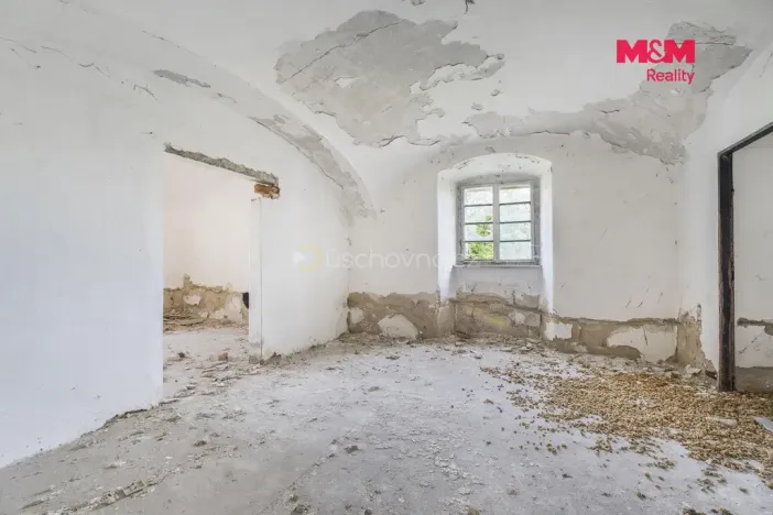 Prodej historického objektu, Zvoleněves, 5000 m2