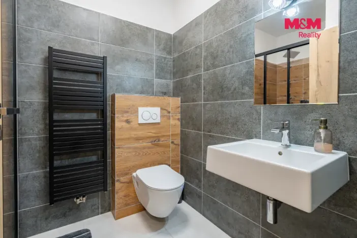 Prodej bytu 2+kk, Třeboň - Holičky, 42 m2