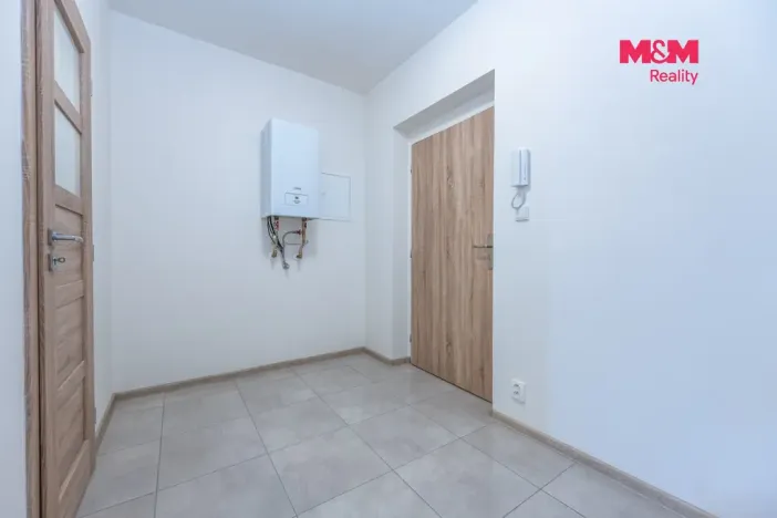 Prodej bytu 3+kk, Břežany II, 81 m2