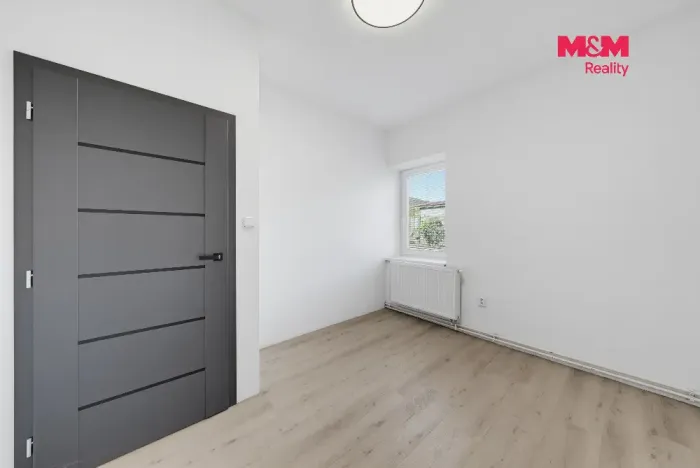 Prodej bytu 4+1, Lhotka nad Labem, 75 m2