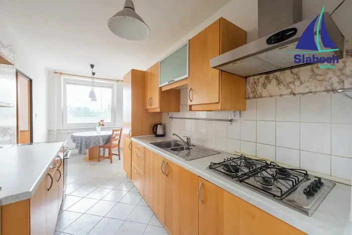 Pronájem bytu 3+1, Praha - Petrovice, Frostova, 78 m2