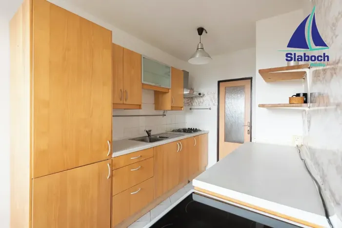 Pronájem bytu 3+1, Praha - Petrovice, Frostova, 78 m2