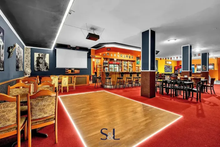 Pronájem restaurace, Česká Lípa, Jindřicha z Lipé, 290 m2