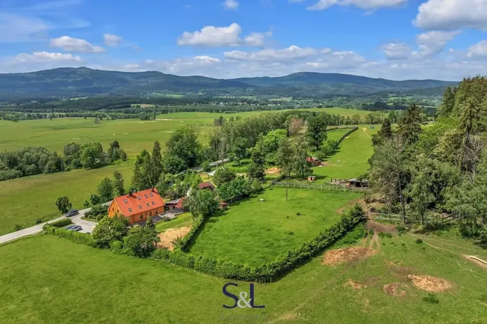 Prodej rodinného domu, Horní Planá, 200 m2
