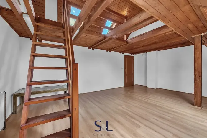 Prodej zemědělské usedlosti, Horní Planá, 200 m2