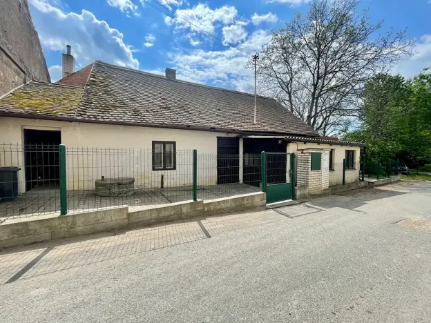 Prodej výrobních prostor, Bílé Podolí, 136 m2