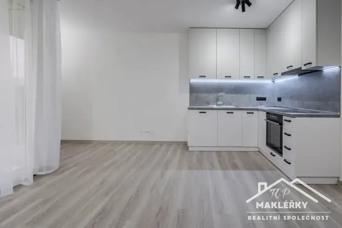 Pronájem bytu 1+kk, Uhlířské Janovice, Hrnčířská, 30 m2