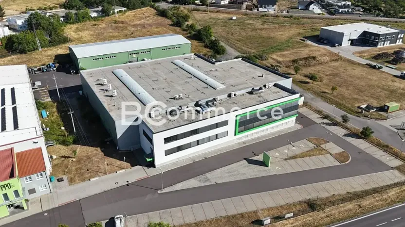 Pronájem skladu, Znojmo, 4204 m2