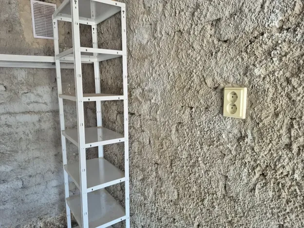 Pronájem garáže, Brno, Rezkova, 15 m2