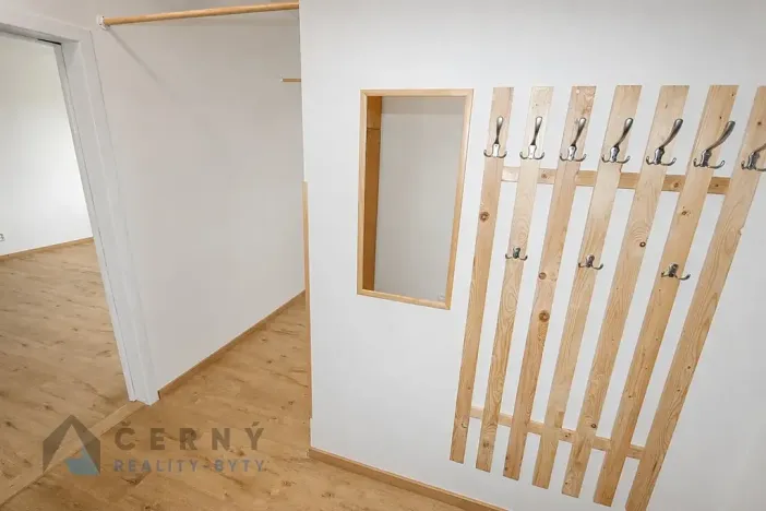 Pronájem bytu 1+1, Liberec, Bezová, 42 m2