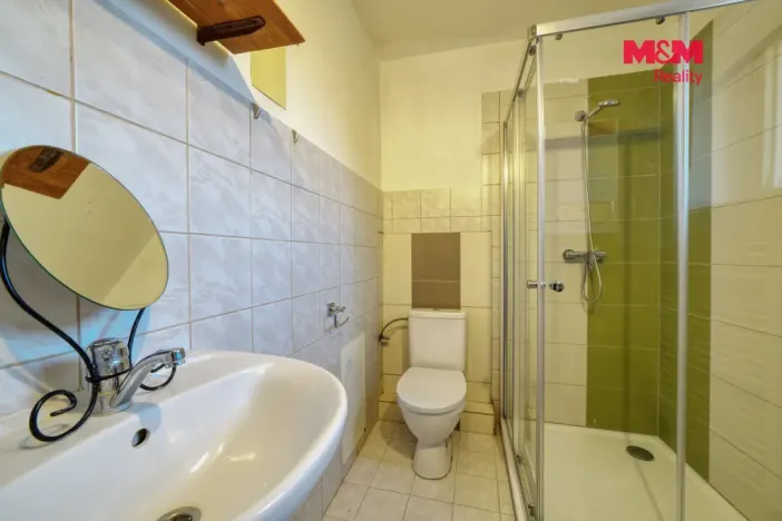 Pronájem bytu 1+kk, Cheb, Růžová, 27 m2